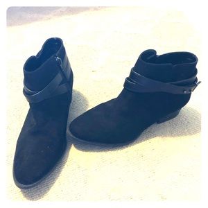 LC Lauren Conrad booties size 8.5